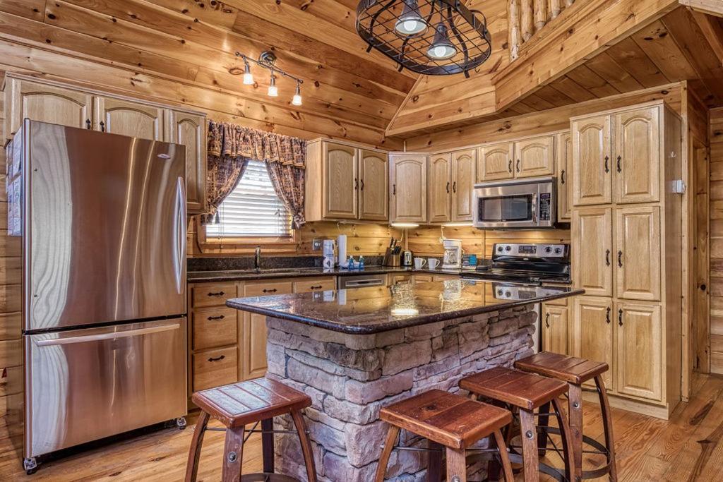 Wilderness Lodge, Hot Tub, Game Room, Pool Access, 1089 Free Tickets Each Paid Day, Dollywood And M Sevierville Zewnętrze zdjęcie